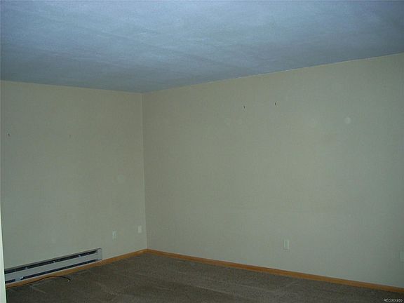 5th image of 173 W Broadway St
