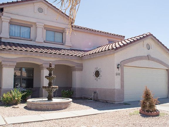Fountain in the front!