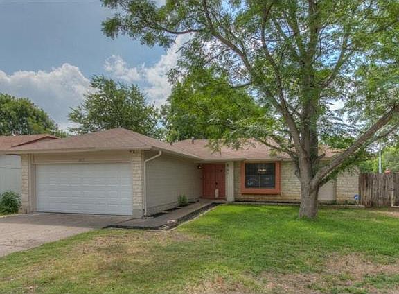 2nd image of 1412 Butternut Pl