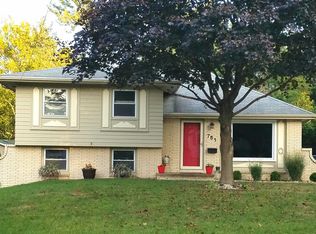 751 34th St, West Des Moines, IA 50265