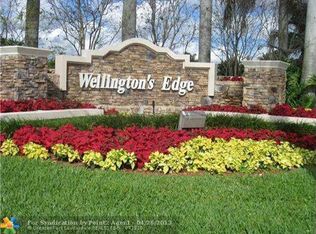 1943 Oak Berry Cir, Wellington, FL 33414