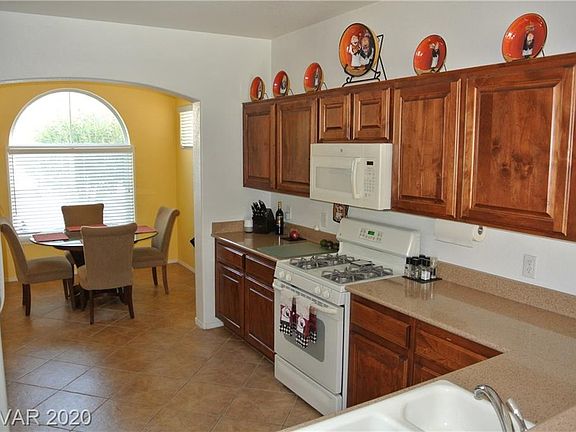 5th image of 4441 Santa Clarita Ave