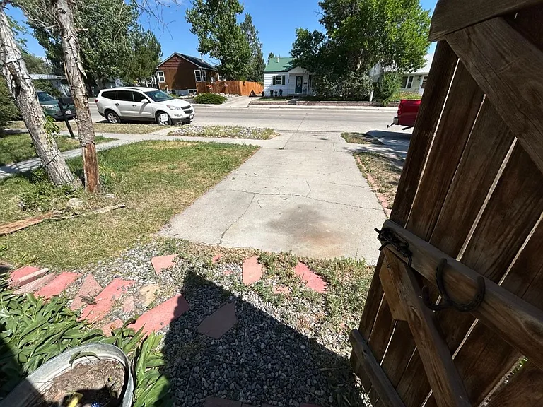 1013 E Park Ave — Photo 59