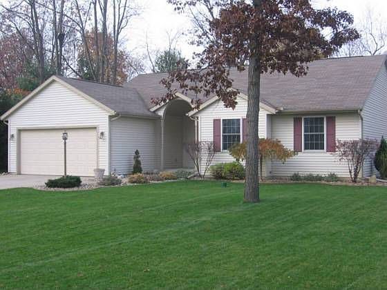 2nd image of 10879 Dunn Rd