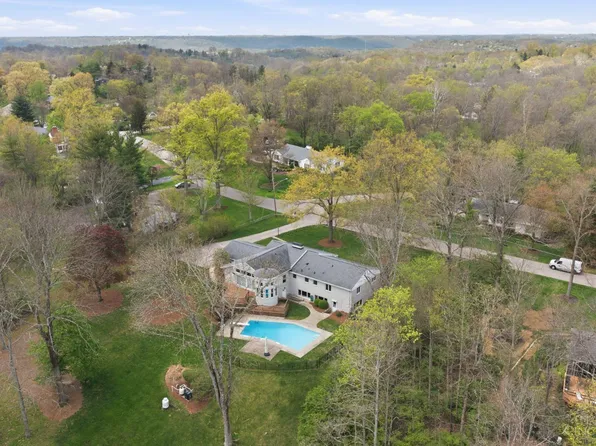 766 Dunwoodie Dr, Cincinnati, OH 45230