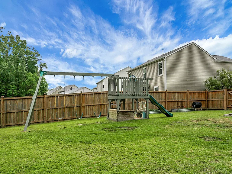642 Woolum Dr — Photo 60