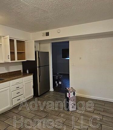 4th image of 711 N 70th St Unit B
