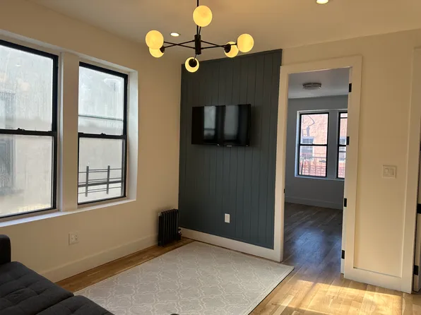 315 Schaefer Street image 1 of 13