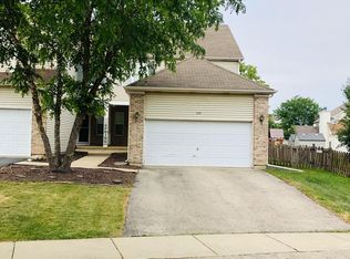 935 Cynthia Ln, Lake In The Hills, IL 60156