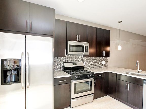 3rd image of 2074 E Susquehanna Ave