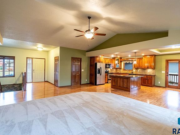 5th image of 1313 W Stonegate Dr