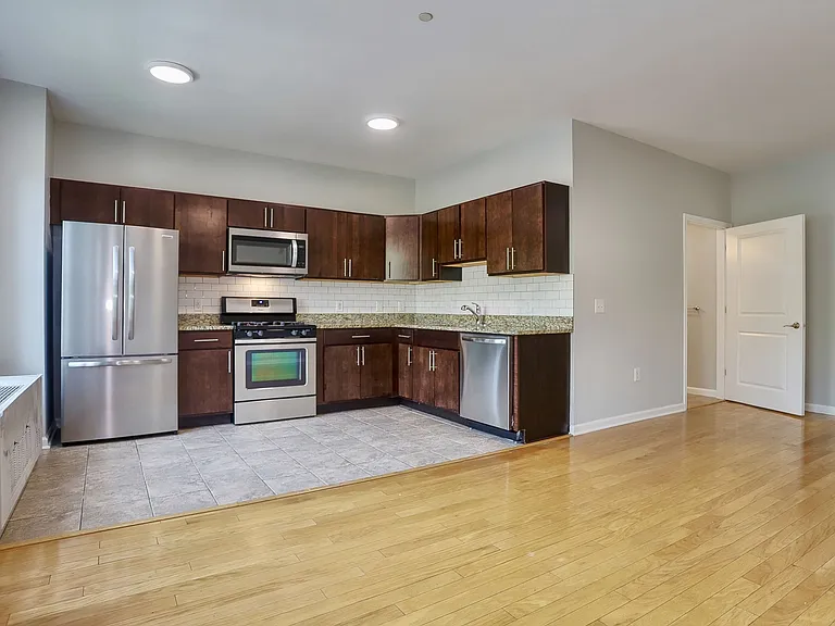 76 St Paul's Avenue — Photo 11