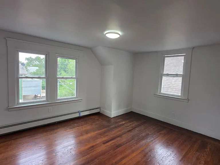 69 Frank St #3 — Photo 3