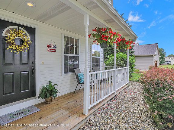 3rd image of 1064 Eaton Green Dr