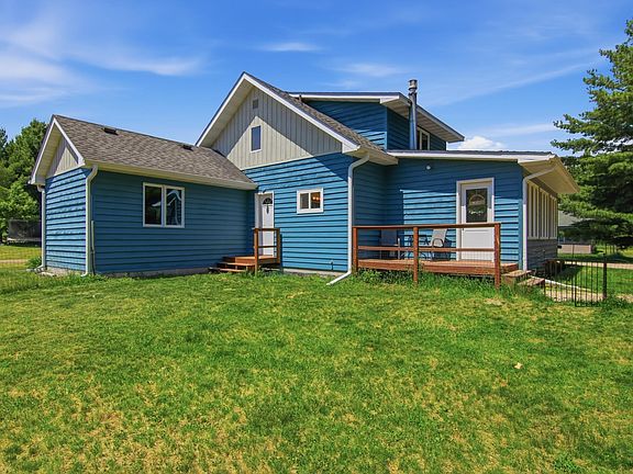 5th image of 26574 White Pine Ave N