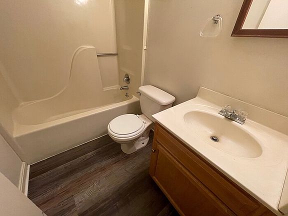 4th image of 3414 Burkland Blvd #1