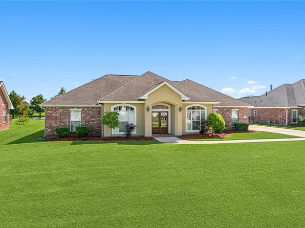 107 Edna Dr, Des Allemands, LA 70030