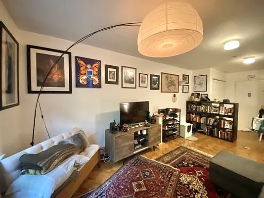 Rented by NY Living Solutions | media 11