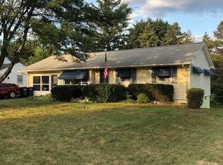 107 Stonehedge Rd, Camillus, NY 13031