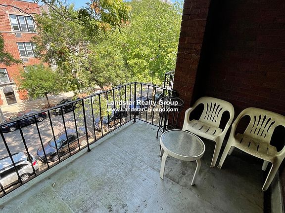 3rd image of 645 W Buckingham Pl #3