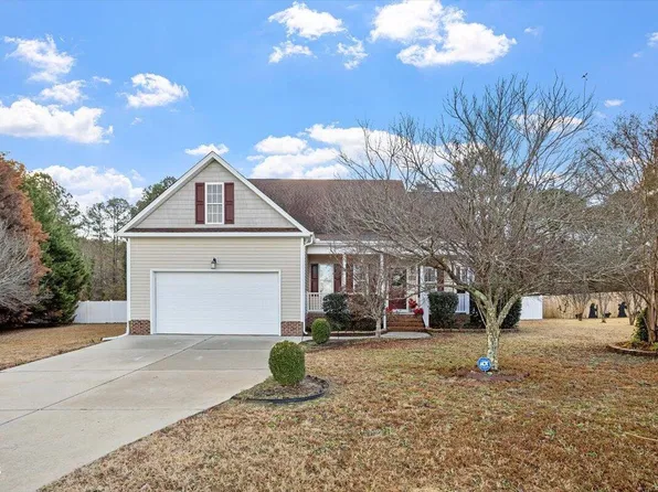 541 Spruce Meadows Ln, Willow Spring, NC 27592