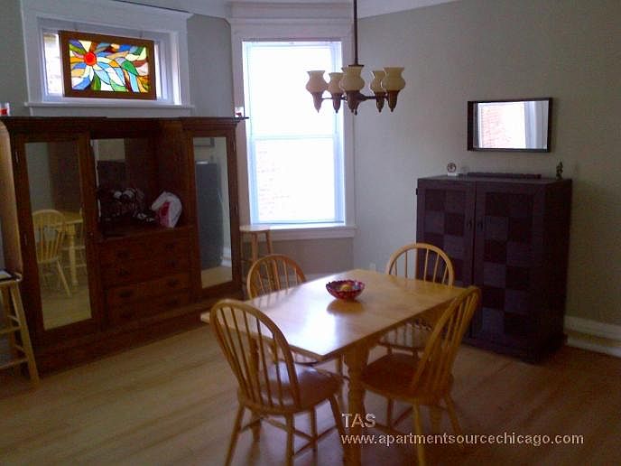 2nd image of 1254 W Elmdale Ave #3