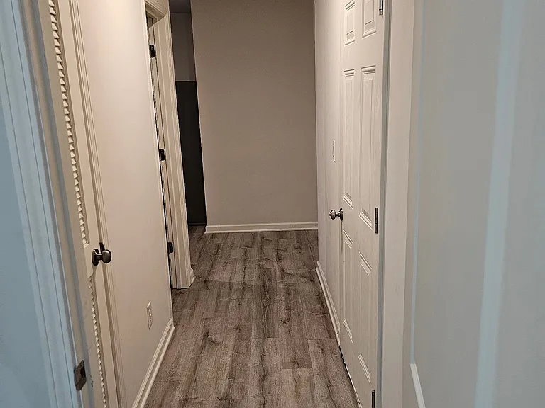 318 Post Oak Dr — Photo 8