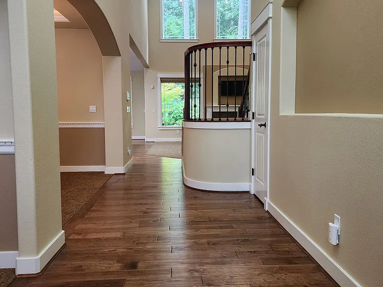 3819 Cameron Dr NE — Photo 6