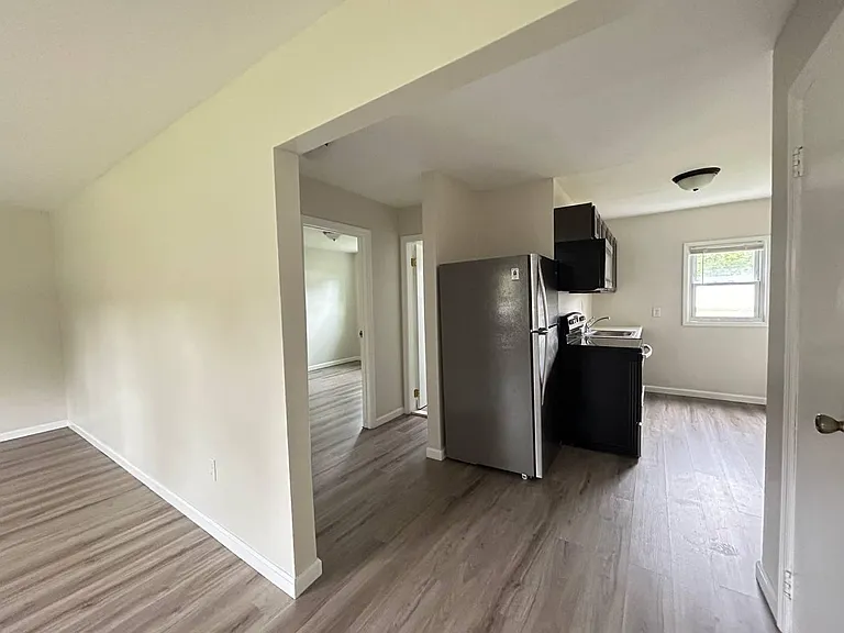 16 Lake St #2C — Photo 21