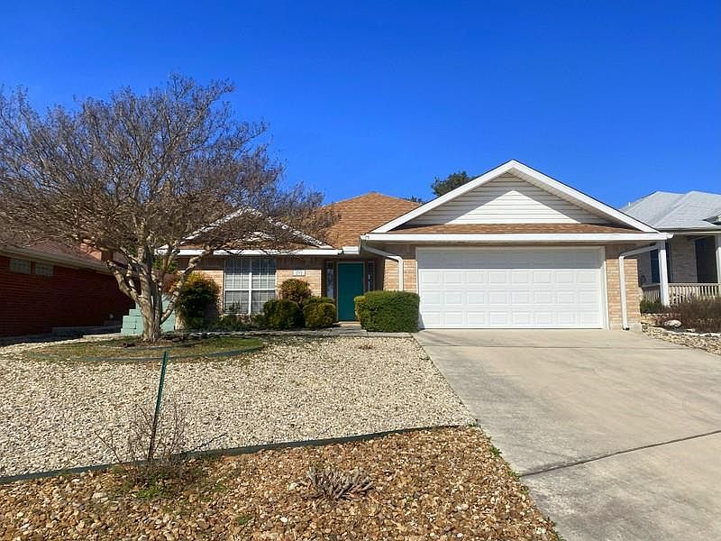 1st image of 232 Oak Hill Dr