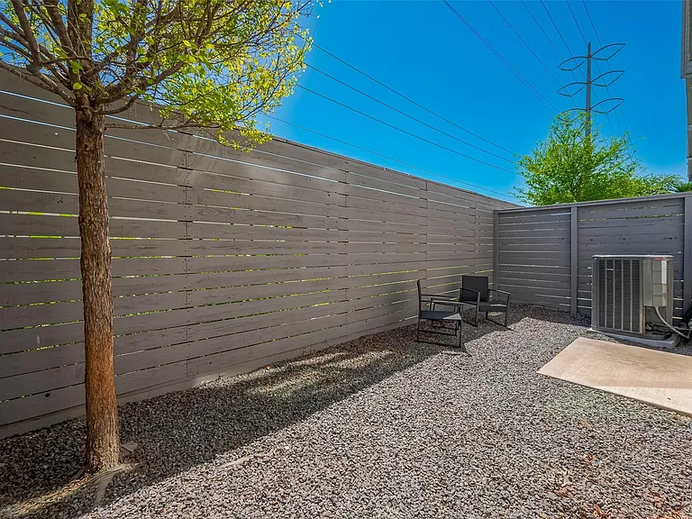 5919 E Post Oak Ln — Photo 35