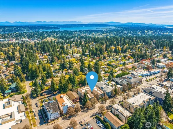 12034 15th Avenue NE #309, Seattle, WA 98125