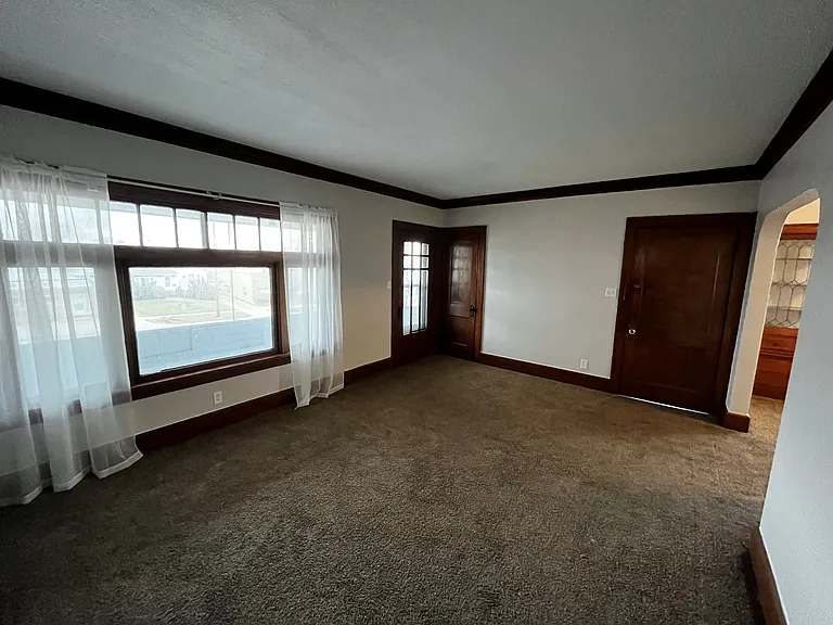 5351 Pearl Rd #1 — Photo 2