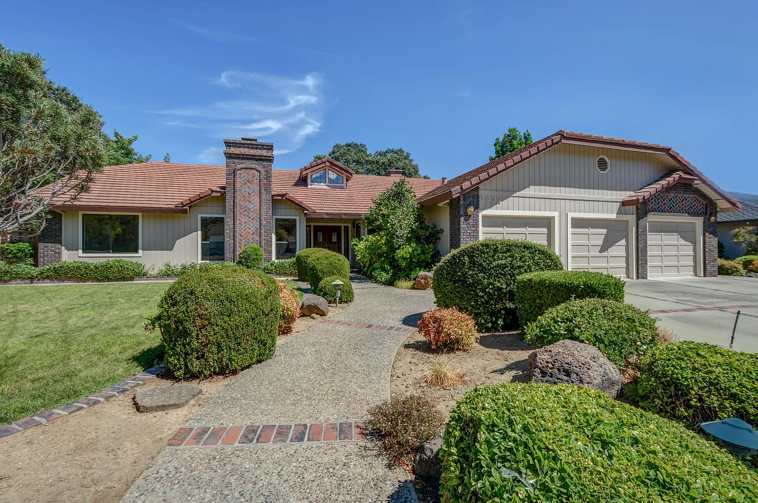2076 Pulsar Ave photo 1
