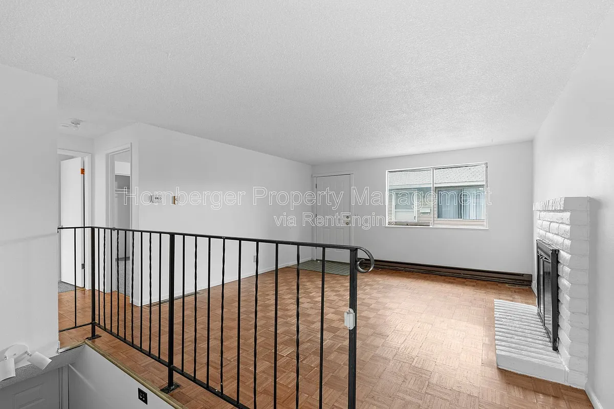 Building Photo - 37 E Rockwell Ave