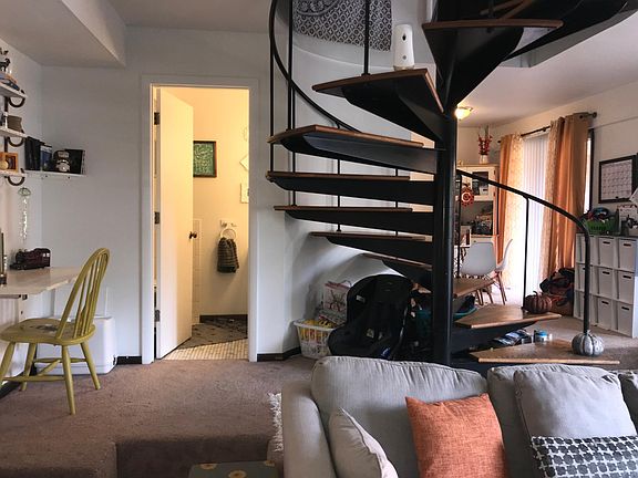 5th image of 2187 W Schantz Ave