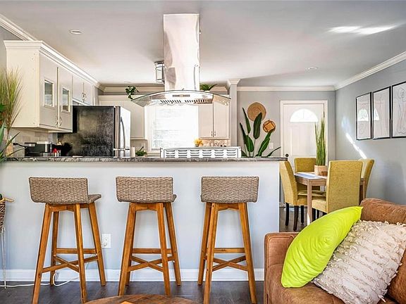 3rd image of 3222 Jamaica Rd NW