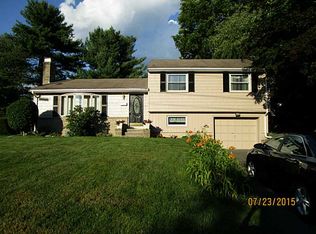 72 Nakomis Dr, Warwick, RI 02888