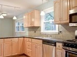 1215 Glenside Ave, Wilmington, DE 19803