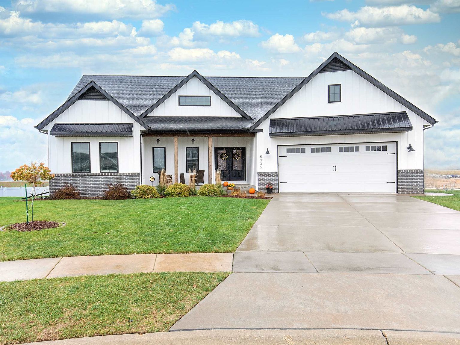 5335 Emily Ct, Bettendorf, IA 52722 Zillow