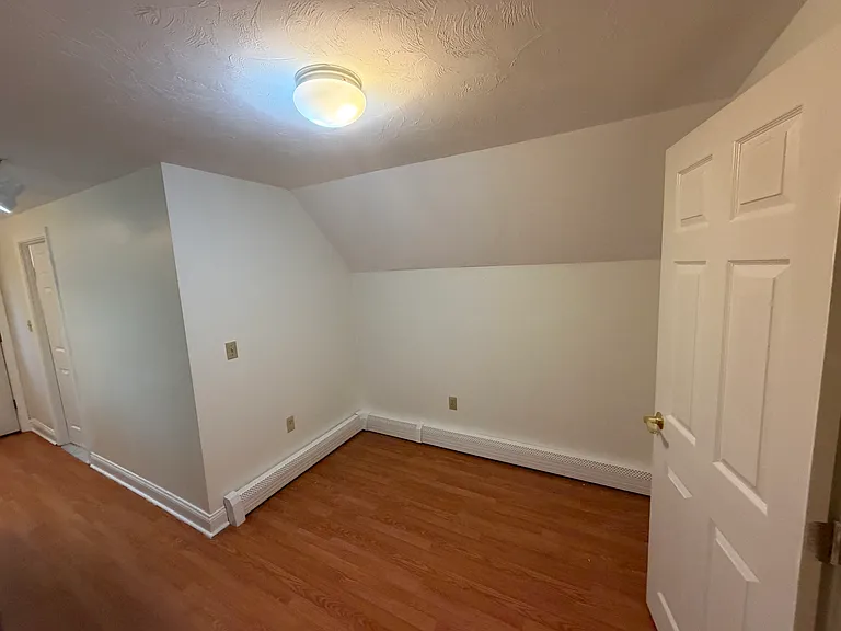 15-17 Chestnut St #1 — Photo 7