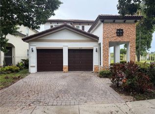 2479 NE 4th St, Homestead, FL 33033