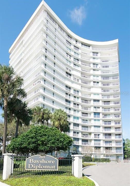1st image of 2611 Bayshore Blvd APT 507