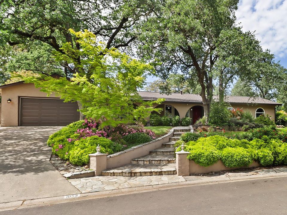 1st image of 1053 Brookline Cir