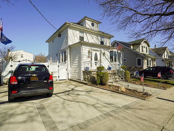 3rd image of 67 Burbank Ave