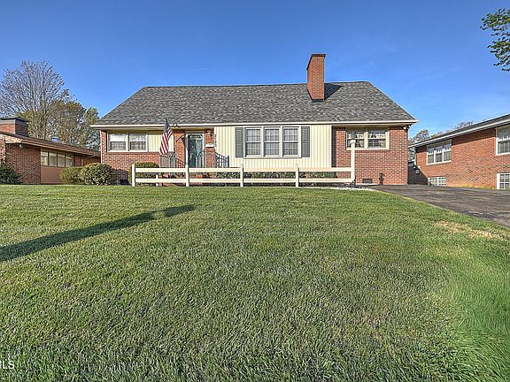 2nd image of 2133 Swannanoa Ave