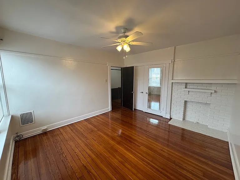 1651 Chislett St — Photo 29