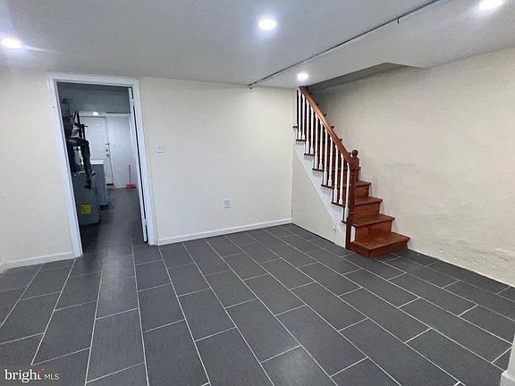 5th image of 2207 Tyson Ave