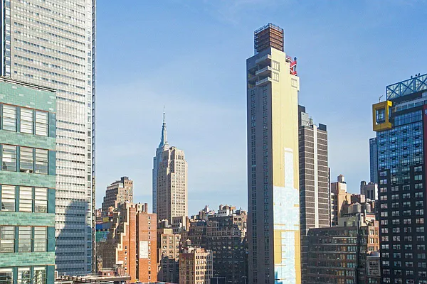 Rented by Levan Real Estate | media 27