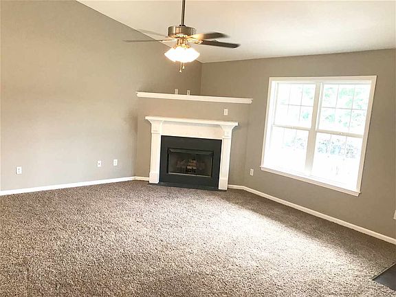 4th image of 615 W Deerview Ln